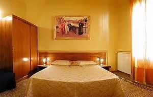 La Luna Guest House